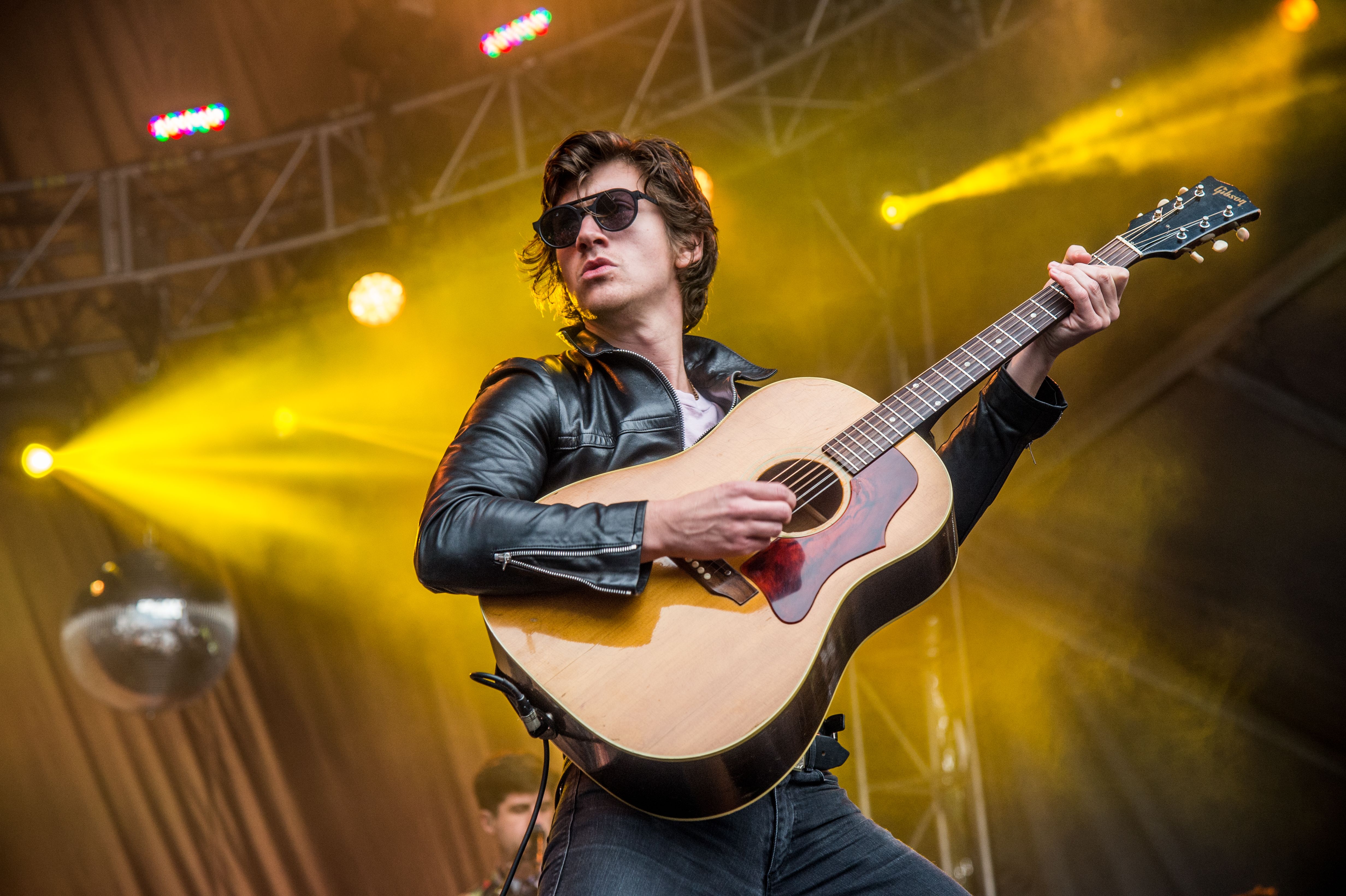 Alex Turner Reveals Why He Chooses Not to Go Solo - Hot Pop Today