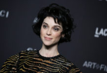 Watch St. Vincent Cover Lou Reed’s “Perfect Day” St. Vincent. Photo by Matt Baron/REX/Shutterstock (9960023rd)