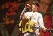 Vampire Weekend Tops the Charts with “Father of the Bride” Vampire Weekend performs at the 2018 Lollapalooza festival in Chicago