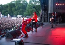 Watch The Strokes Debut New Song “The Adults Are Talking” During a Live Show The Strokes in concert in 2015