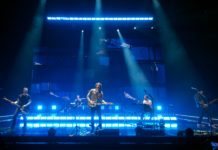 Snow Patrol Details Plans for 25th Anniversary Celebration Snow Patrol - Paul Wilson, Jonny Quinn, Gary Lightbody, Johnny McDaid, and Nathan Connolly - in concert in January 2019