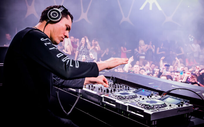 DJ Tiesto performs at Hakkasan Nightclub at MGM Grand Resort in January 2014