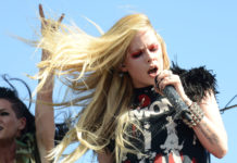 Avril Lavigne Announces First North American Tour In Five Years