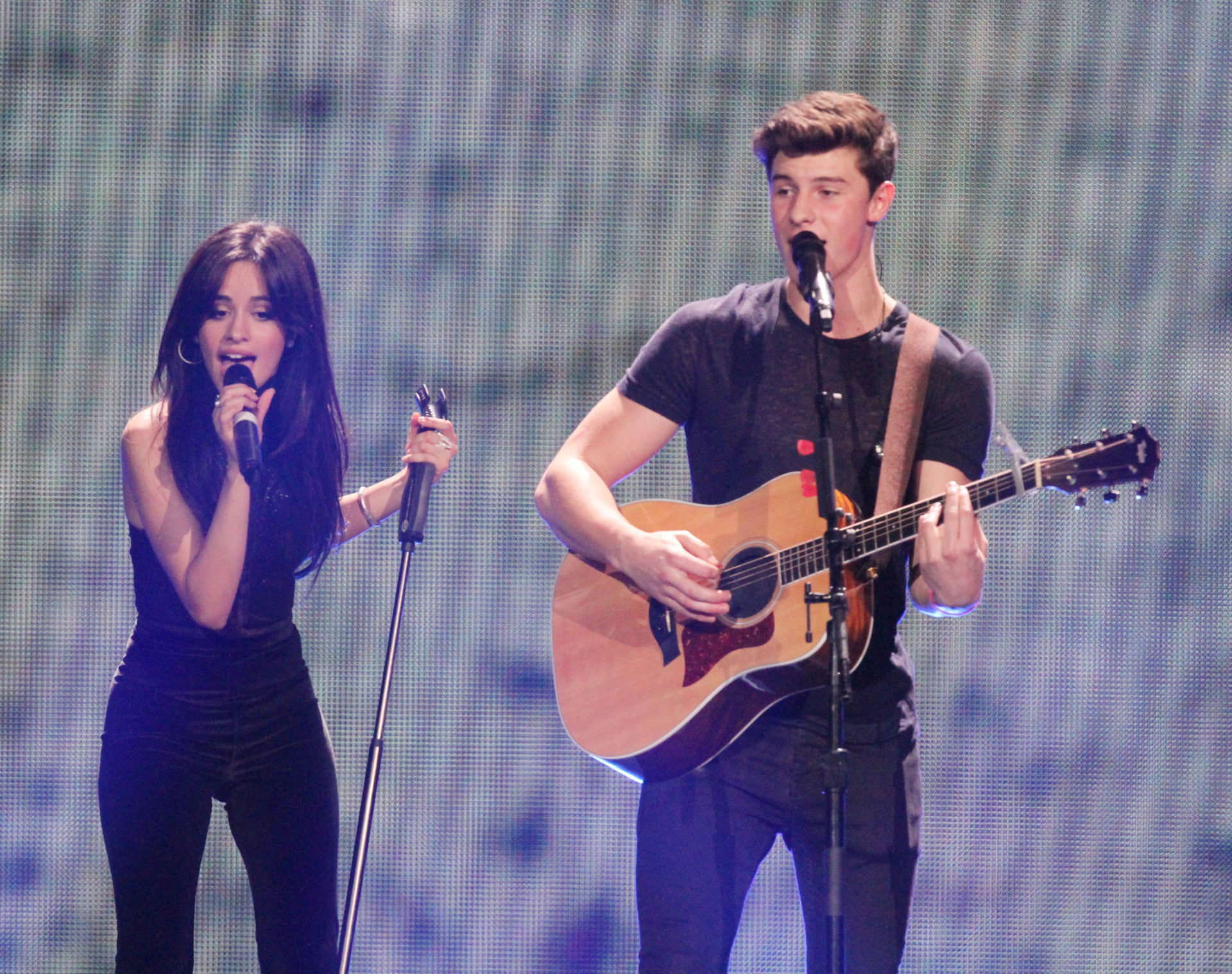 Shawn Mendes And Camila Cabello Top Billboard Hot 100 With “señorita”