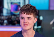 #AlexFromGlasto Has Reportedly Been Offered A Record Deal