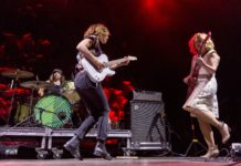 “Sleater-Kinney” Drummer Janet Weiss Quits Band After 24 Years