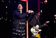 Guitarist John Frusciante Rejoins Red Hot Chili Peppers Anthony Kiedis and John Frusciante of Red Hot Chili Peppers perform in 2016