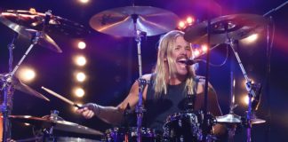 Foo Fighters' Taylor Hawkins at the "Skavlan" TV show in 2017