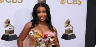 SZA at the 64th Annual Grammy Awards in April 2022