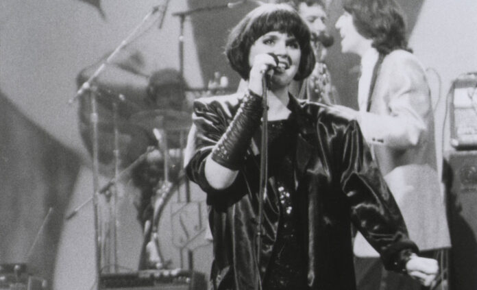 Linda Ronstadt at Chuck Berry "Hail! Hail! Rock 'n' Roll" in 1987